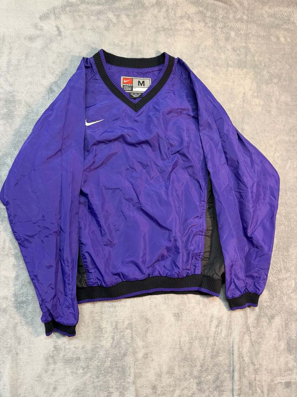 90’s Vintage Nike Team V-Neck Pullover Windbreaker Purple Black Size Medium